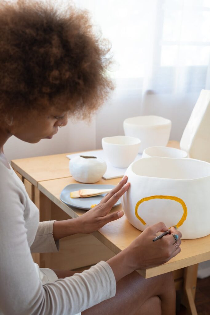 roman women in pottery